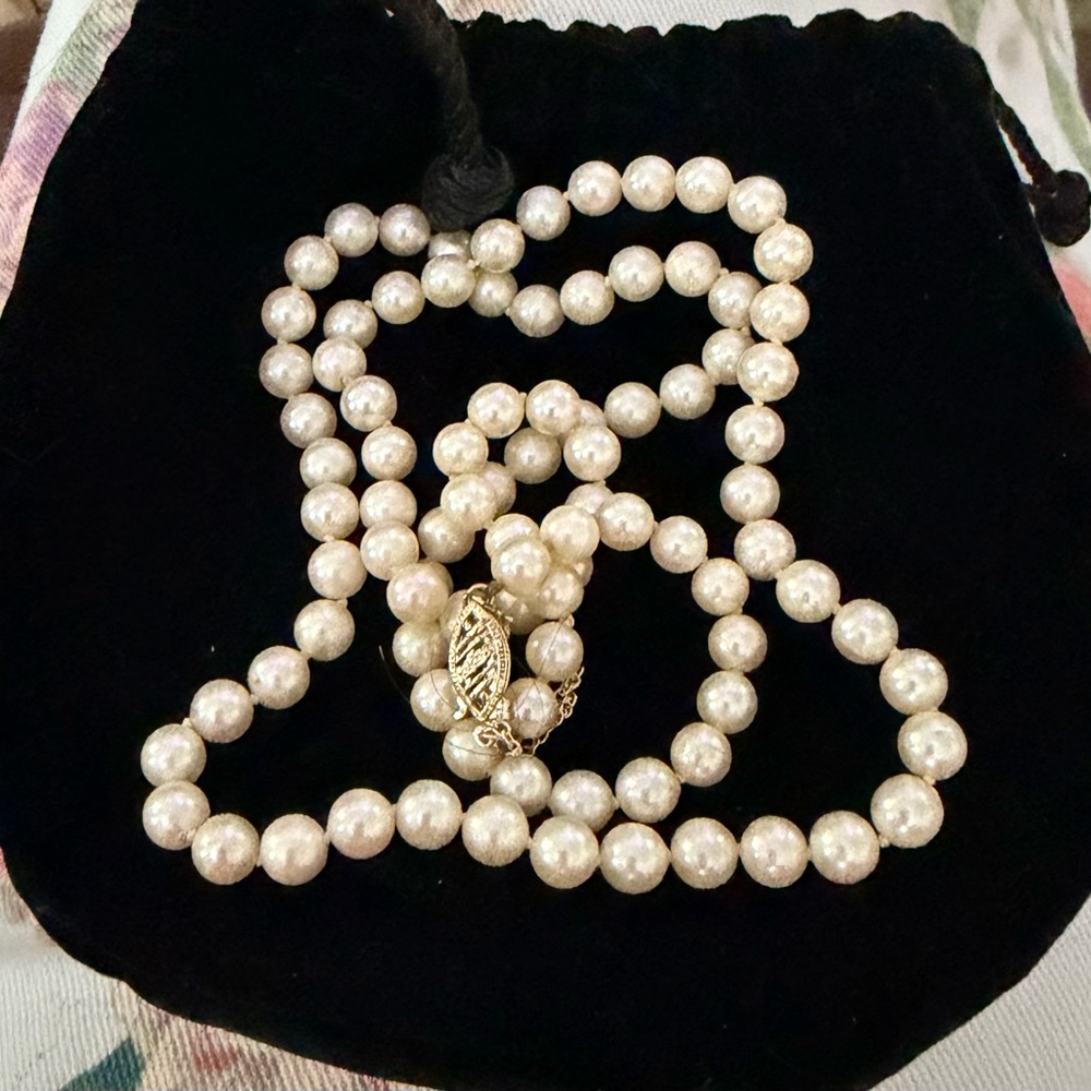 Elegant Genuine Pearl Necklace with Gold Clasp